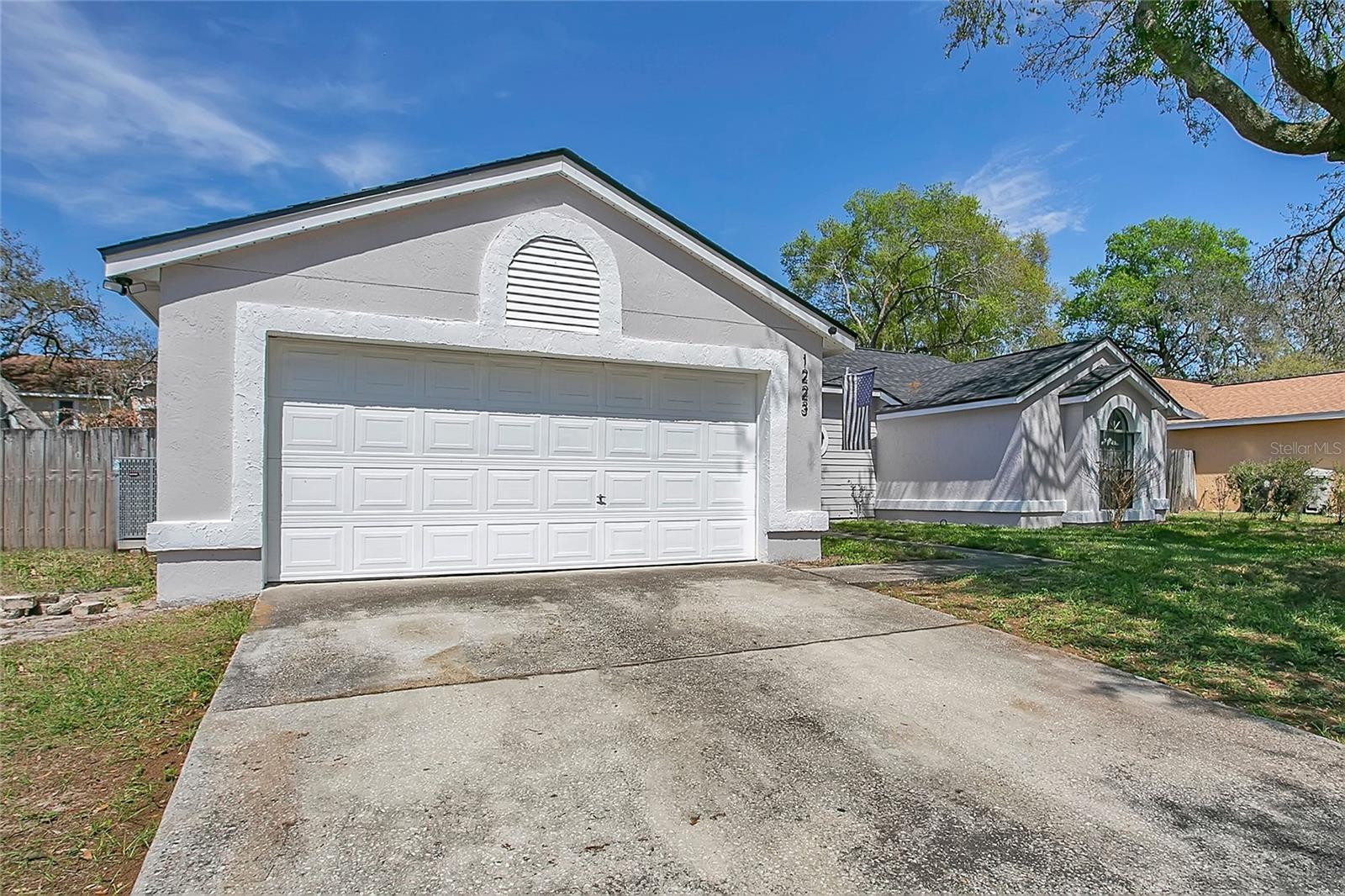 Image 6 of 34 For 1223 Lacey Oak Drive