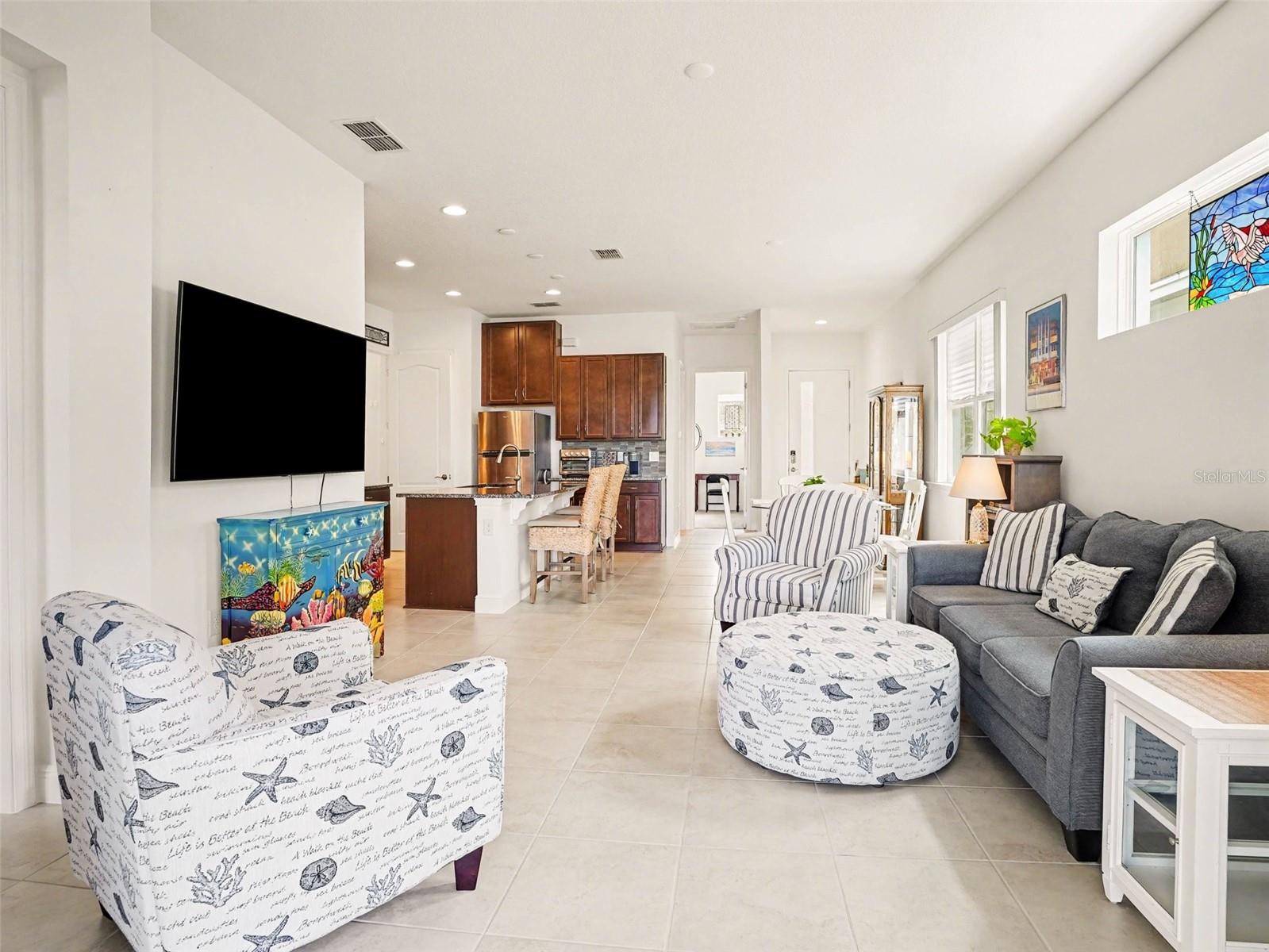 Image 6 of 30 For 2520 Yellow Brick Road