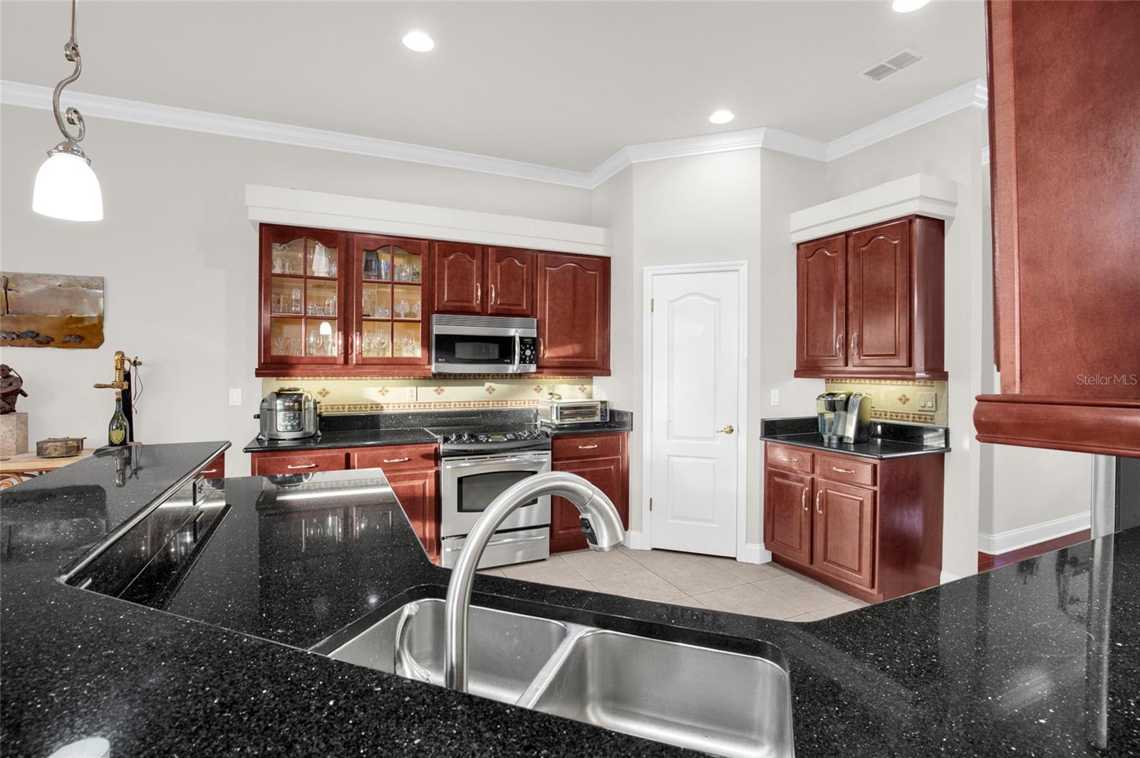 Image 18 of 55 For 3359 Locanda Circle