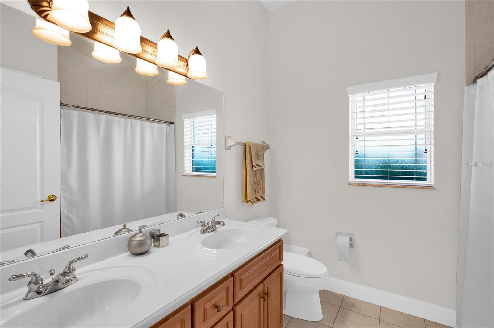 Image 31 of 55 For 3359 Locanda Circle