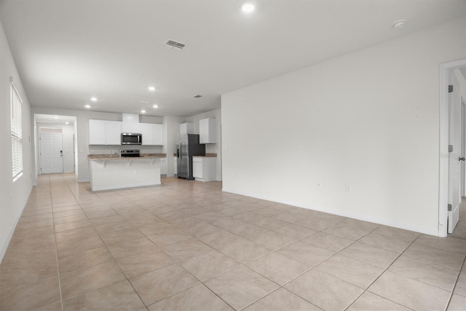 Image 10 of 26 For 1038 Victoria Parc Avenue