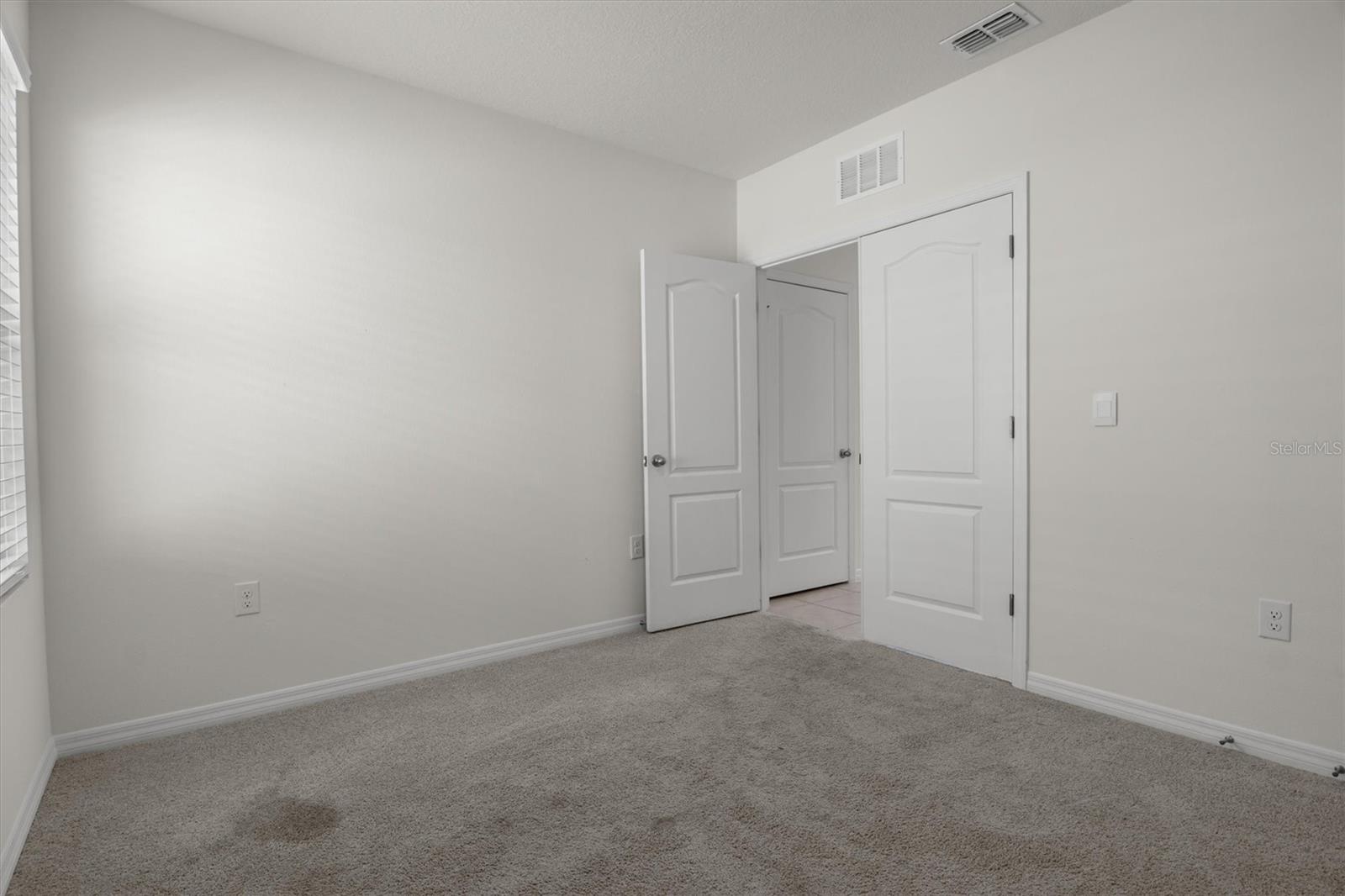 Image 21 of 26 For 1038 Victoria Parc Avenue