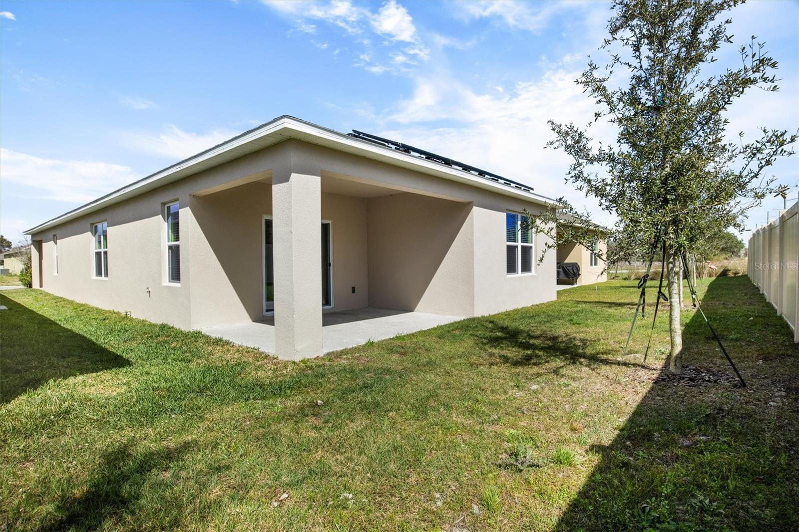 Image 25 of 26 For 1038 Victoria Parc Avenue