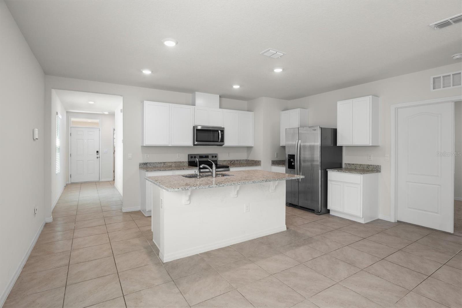 Image 4 of 26 For 1038 Victoria Parc Avenue