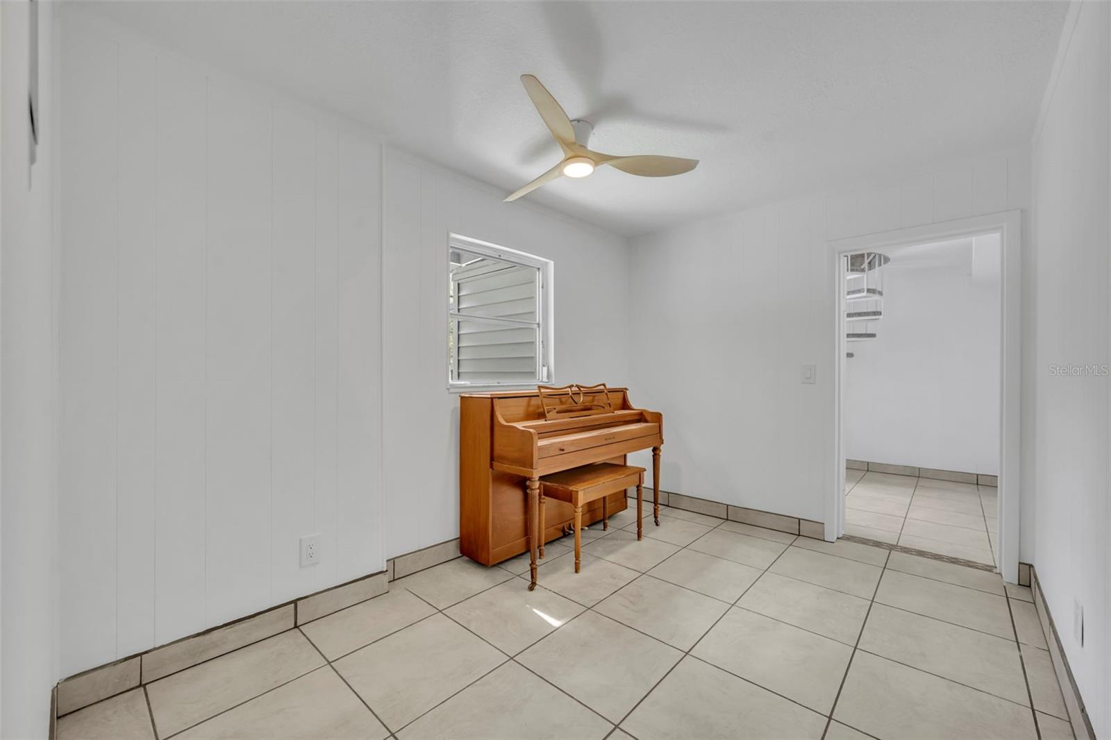 Image 20 of 47 For 5997 Sheryl Anita Street