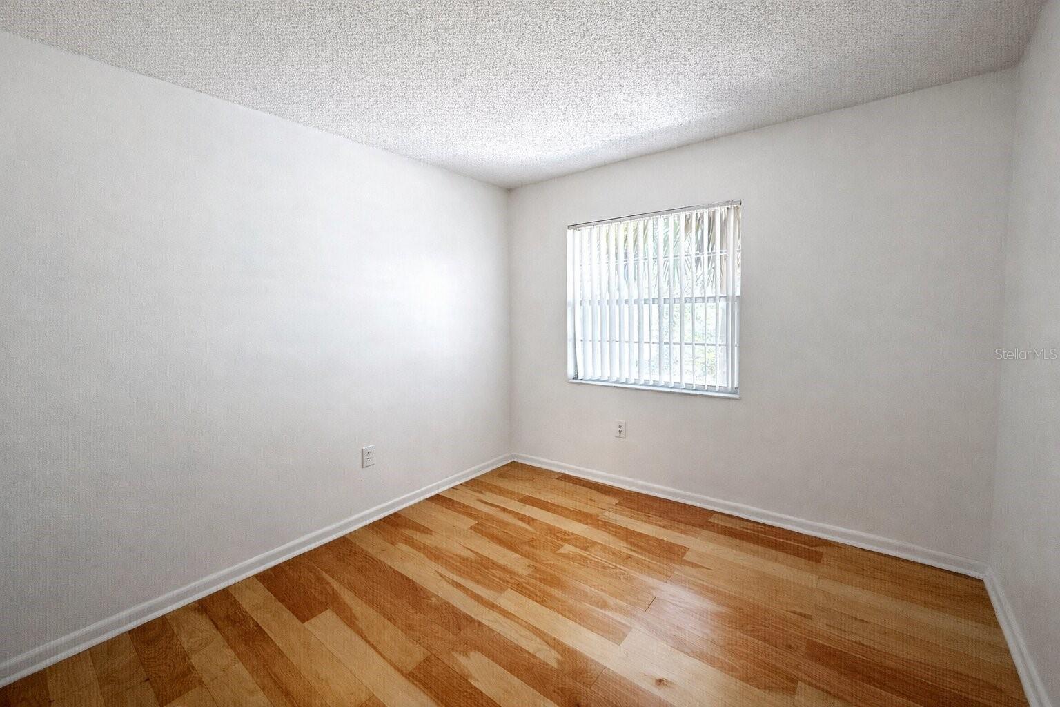 Image 9 of 14 For 2505 Alafaya Trail 8