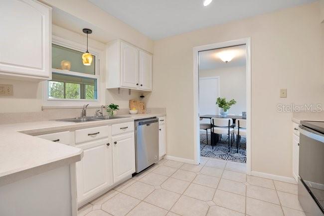 Image 18 of 64 For 570 Triplet Lake Drive