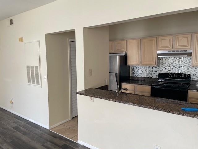 Image 3 of 12 For 420 Summit Ridge Place 212