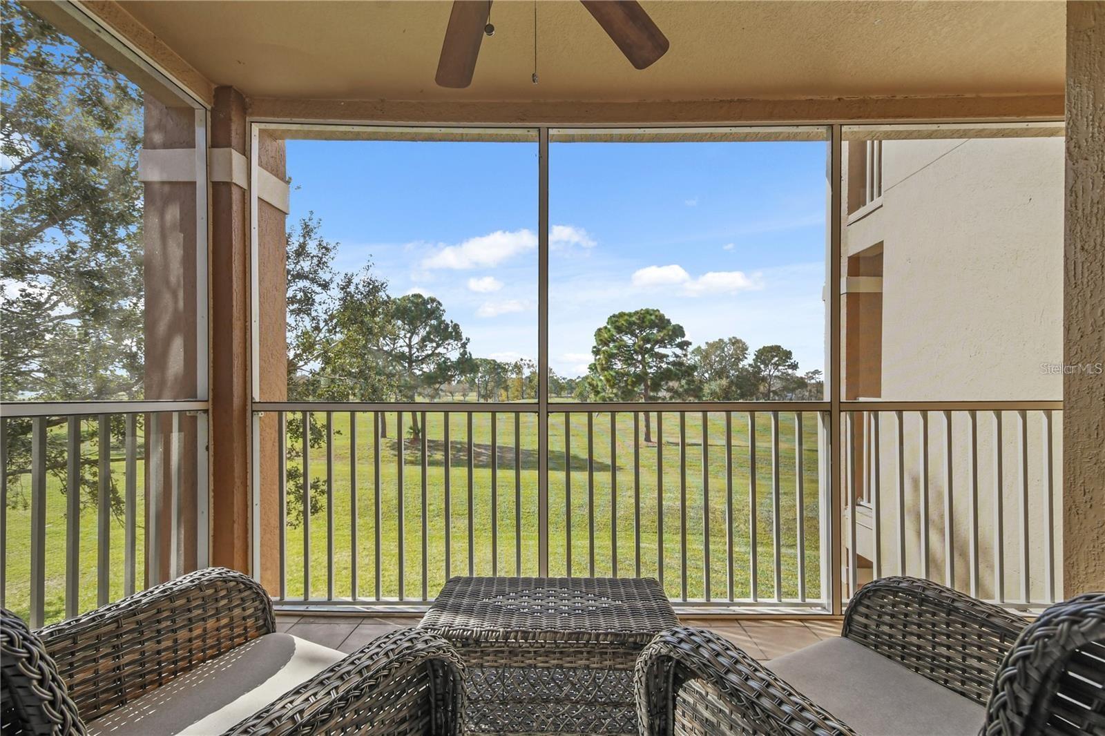 Image 16 of 22 For 13917 Fairway Island Drive 922