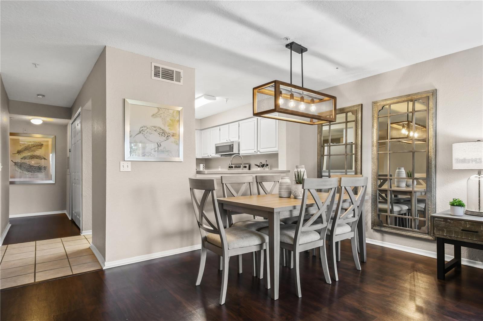 Image 6 of 22 For 13917 Fairway Island Drive 922