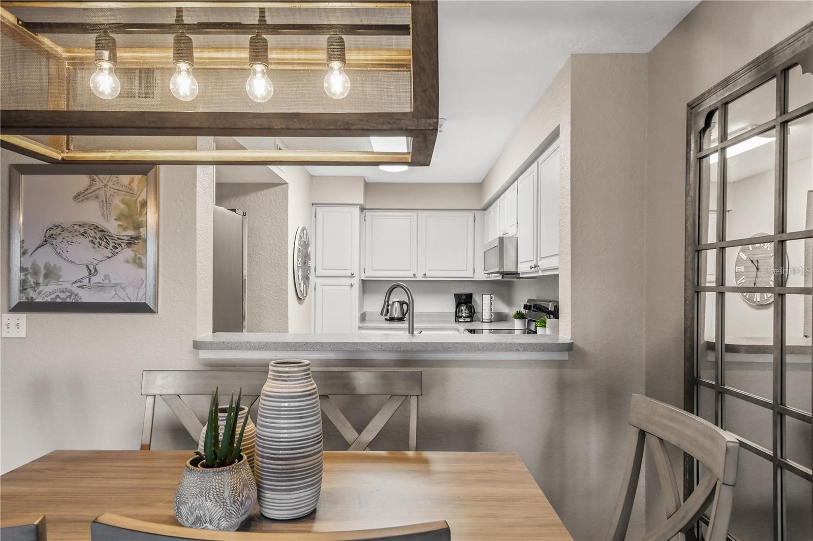 Image 7 of 22 For 13917 Fairway Island Drive 922