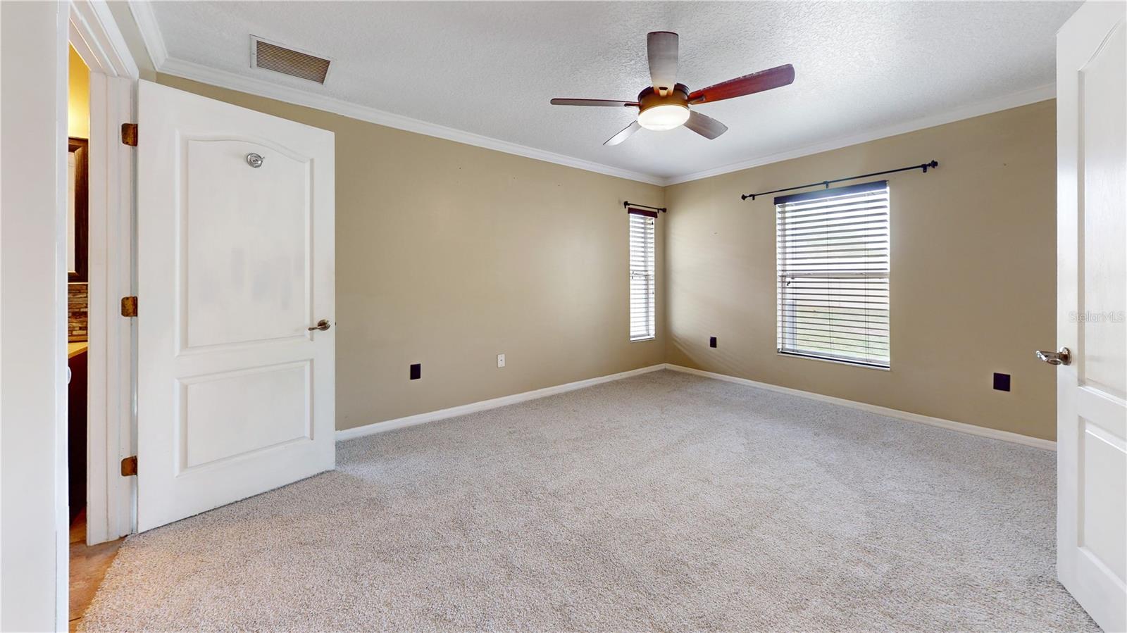 Image 11 of 35 For 33817 Secret Hill Drive