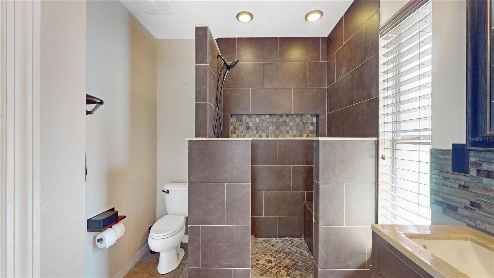 Image 14 of 35 For 33817 Secret Hill Drive