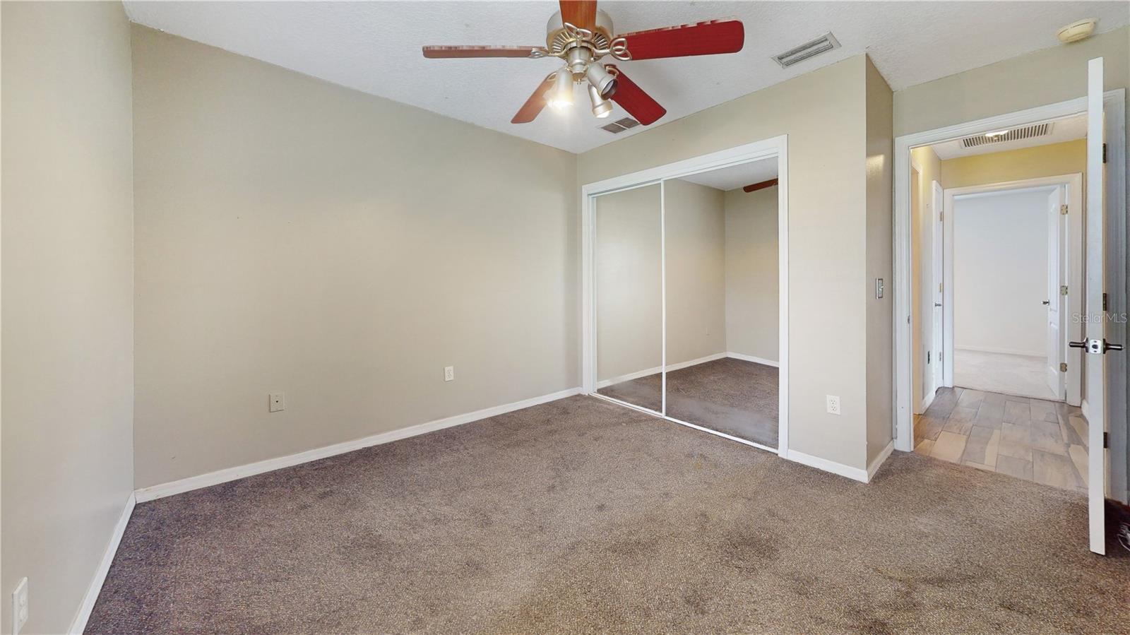 Image 16 of 35 For 33817 Secret Hill Drive