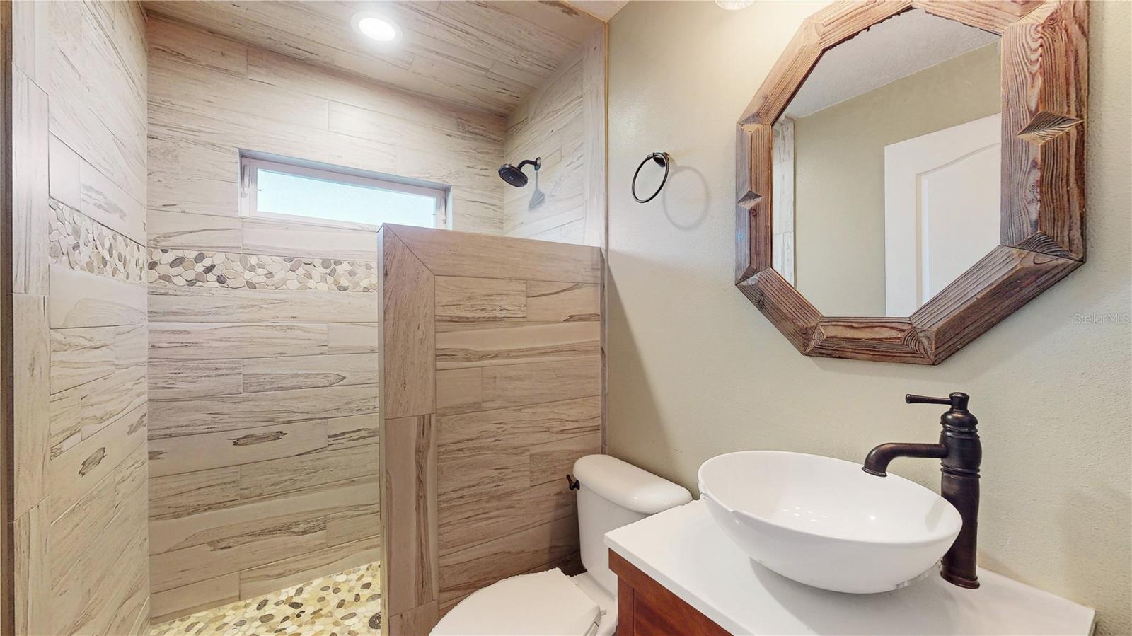 Image 19 of 35 For 33817 Secret Hill Drive