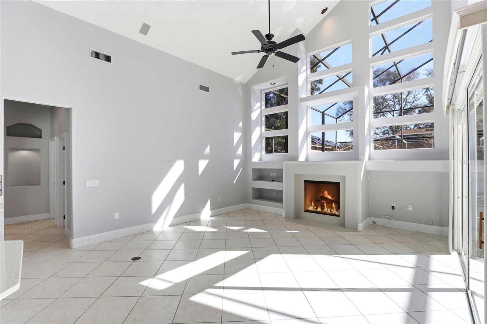 Image 14 of 43 For 8034 Landgrove Court