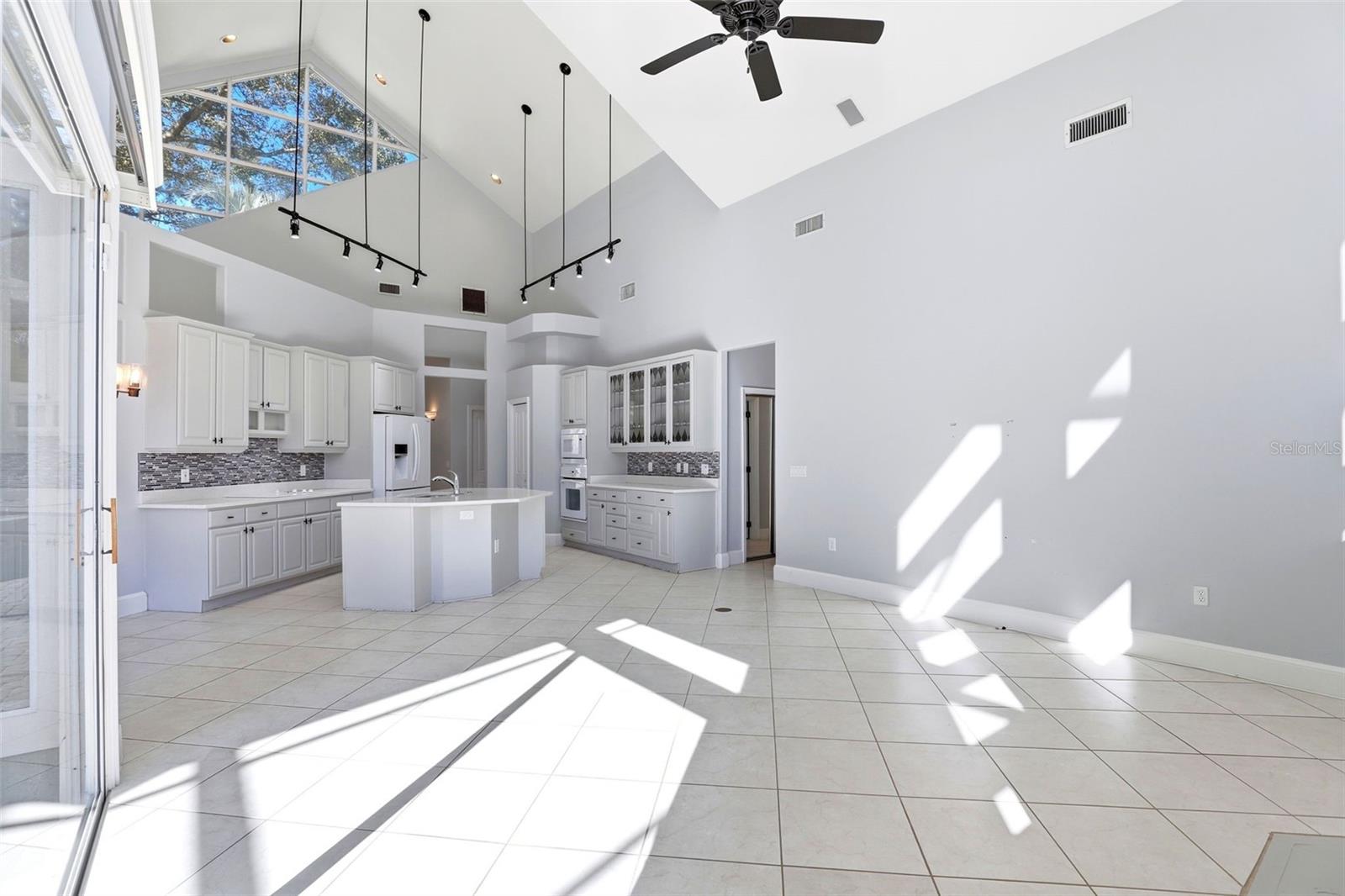 Image 17 of 43 For 8034 Landgrove Court