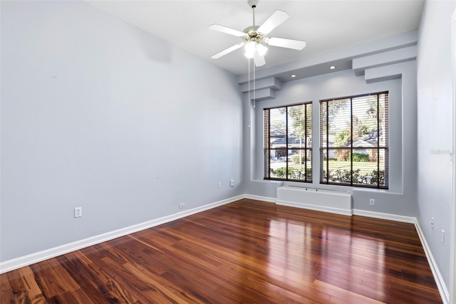 Image 25 of 43 For 8034 Landgrove Court