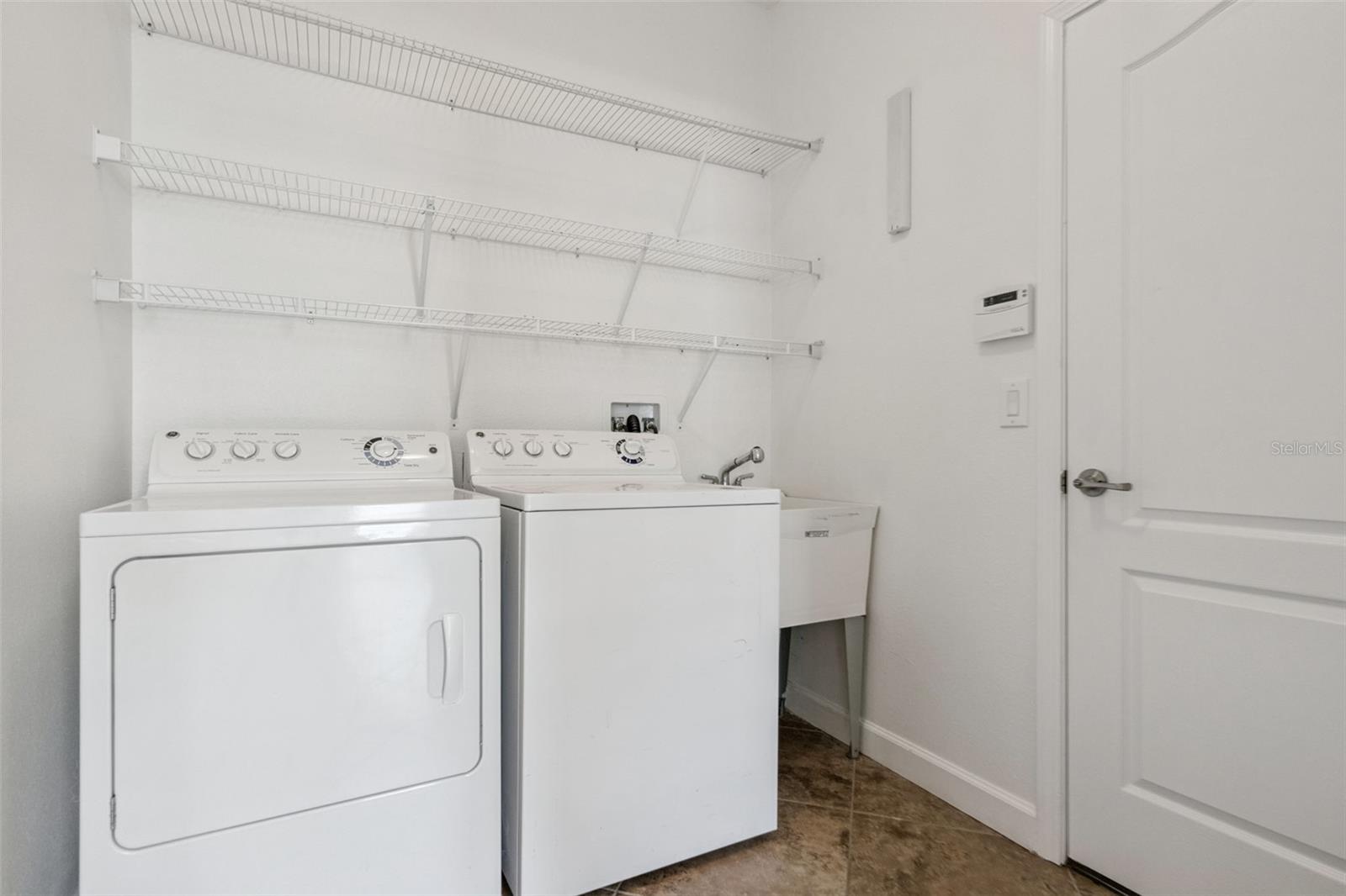 Image 28 of 41 For 3859 Sanibel Street