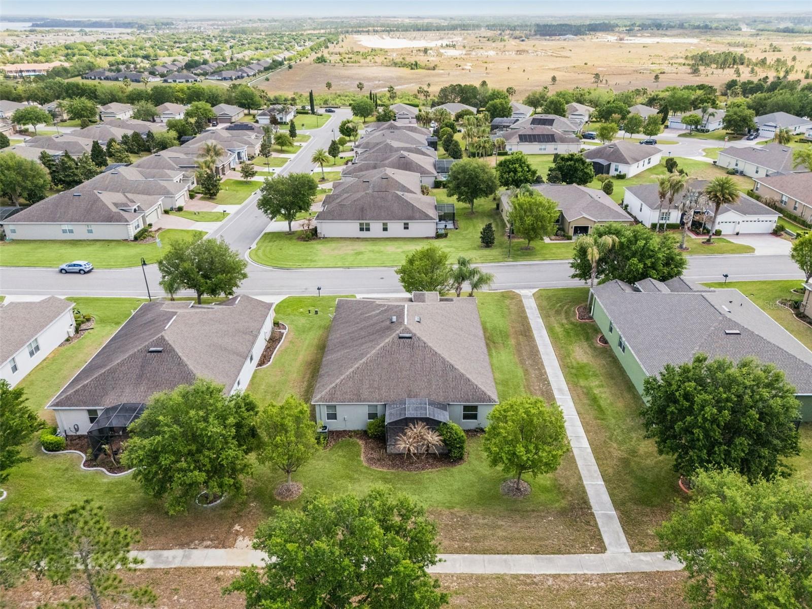 Image 33 of 41 For 3859 Sanibel Street