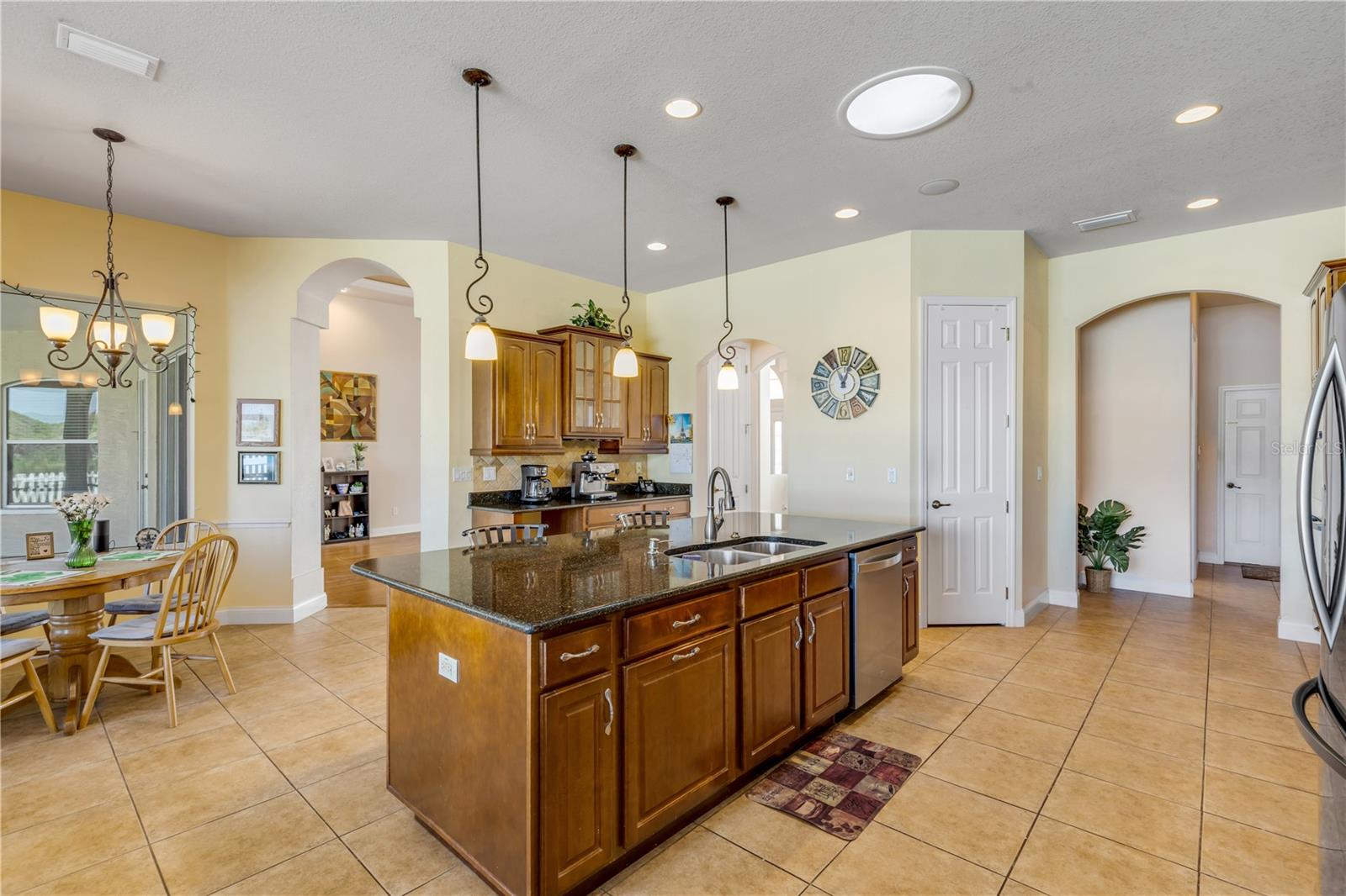 Image 11 of 50 For 3377 Caterina Drive