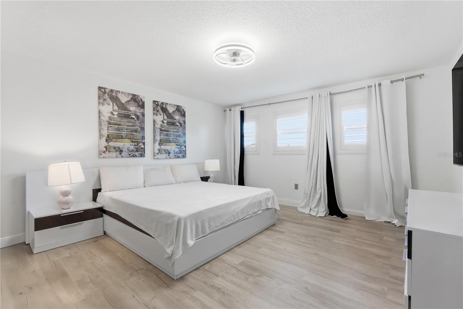 Image 26 of 48 For 13060 Hatherton Circle