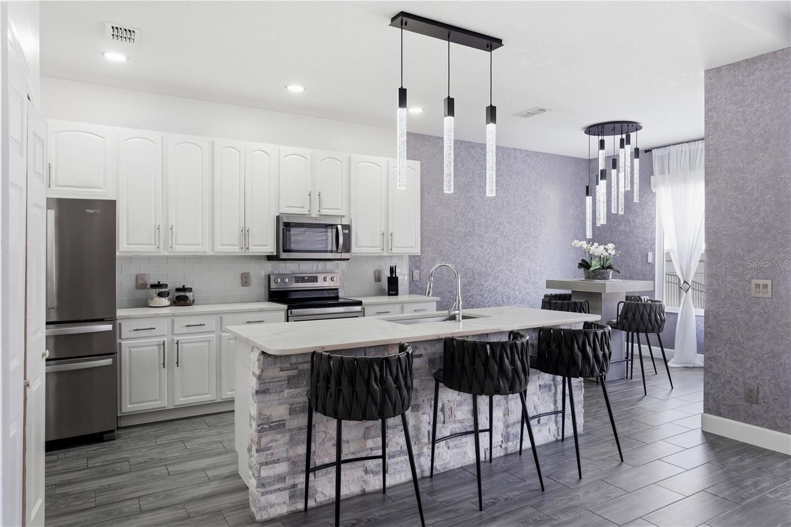 Image 35 of 48 For 13060 Hatherton Circle