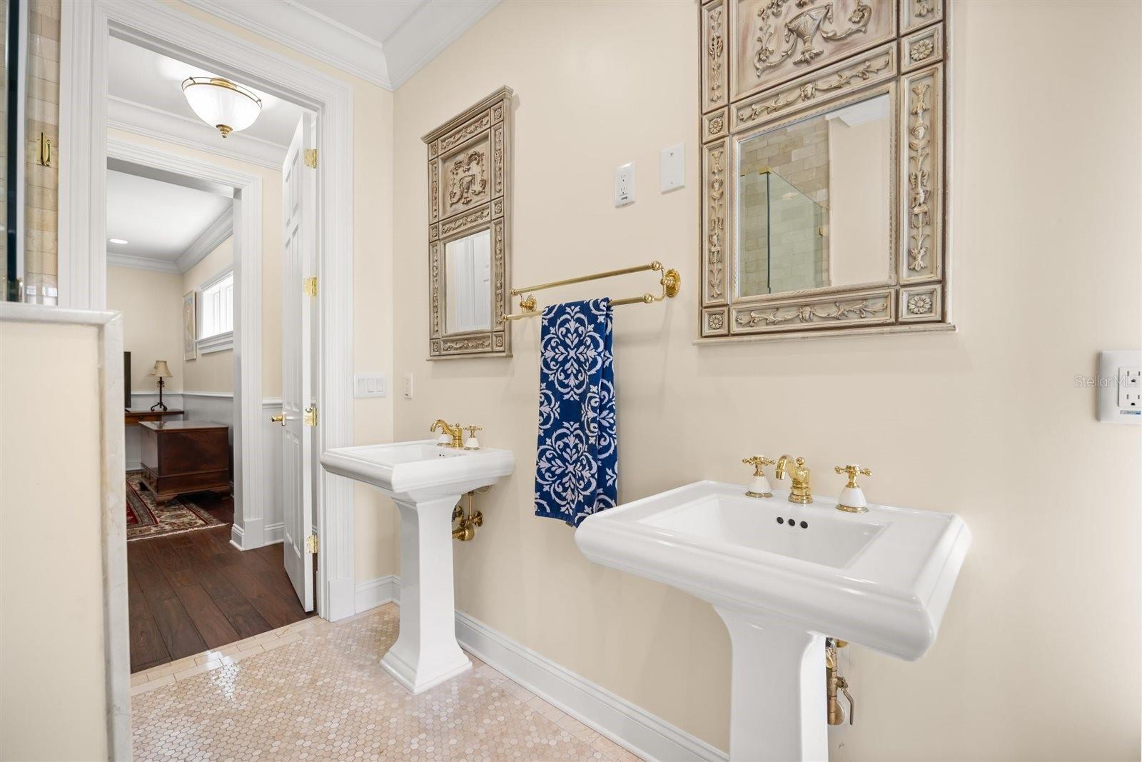 Image 30 of 44 For 1760 Via Venetia