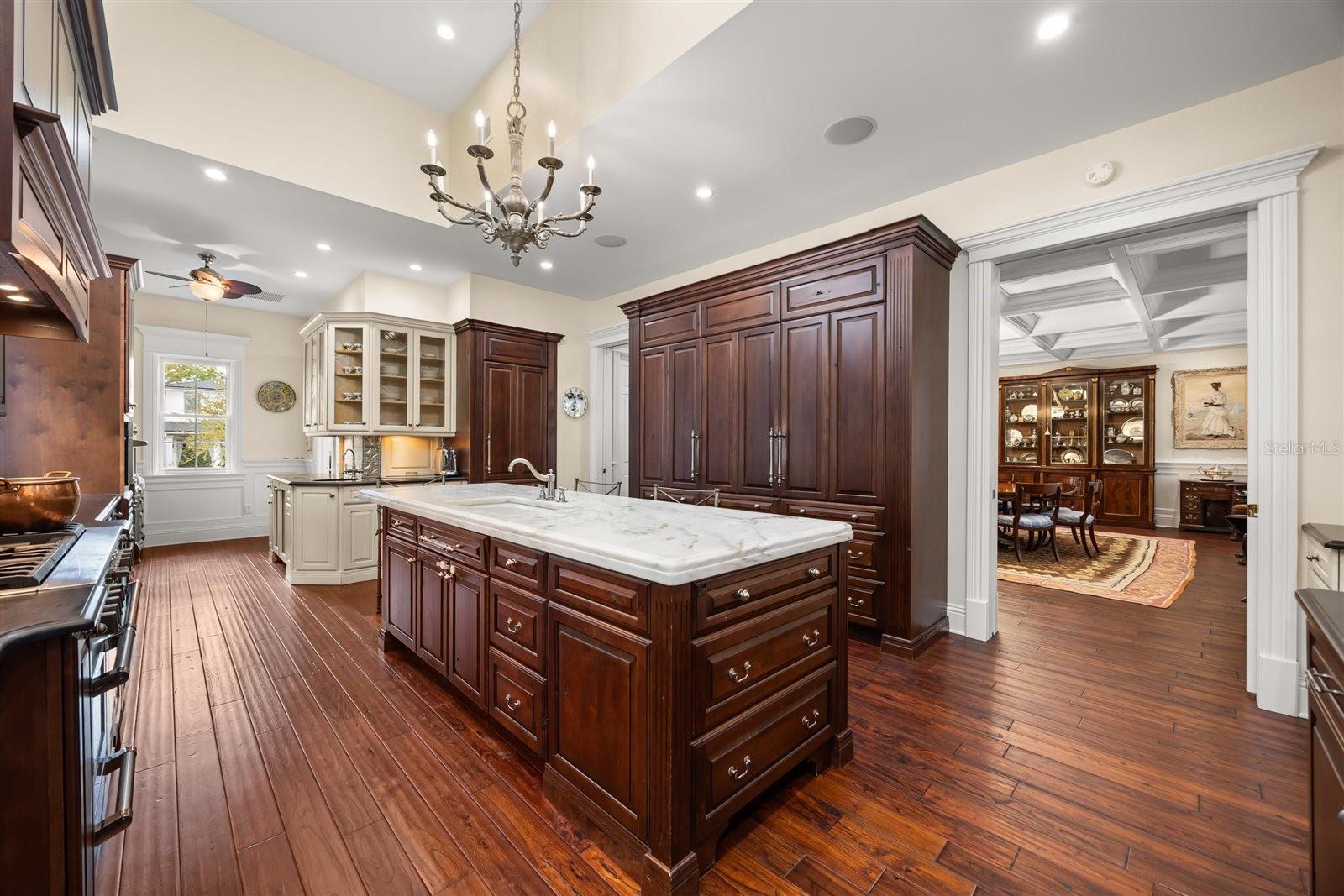 Image 6 of 44 For 1760 Via Venetia