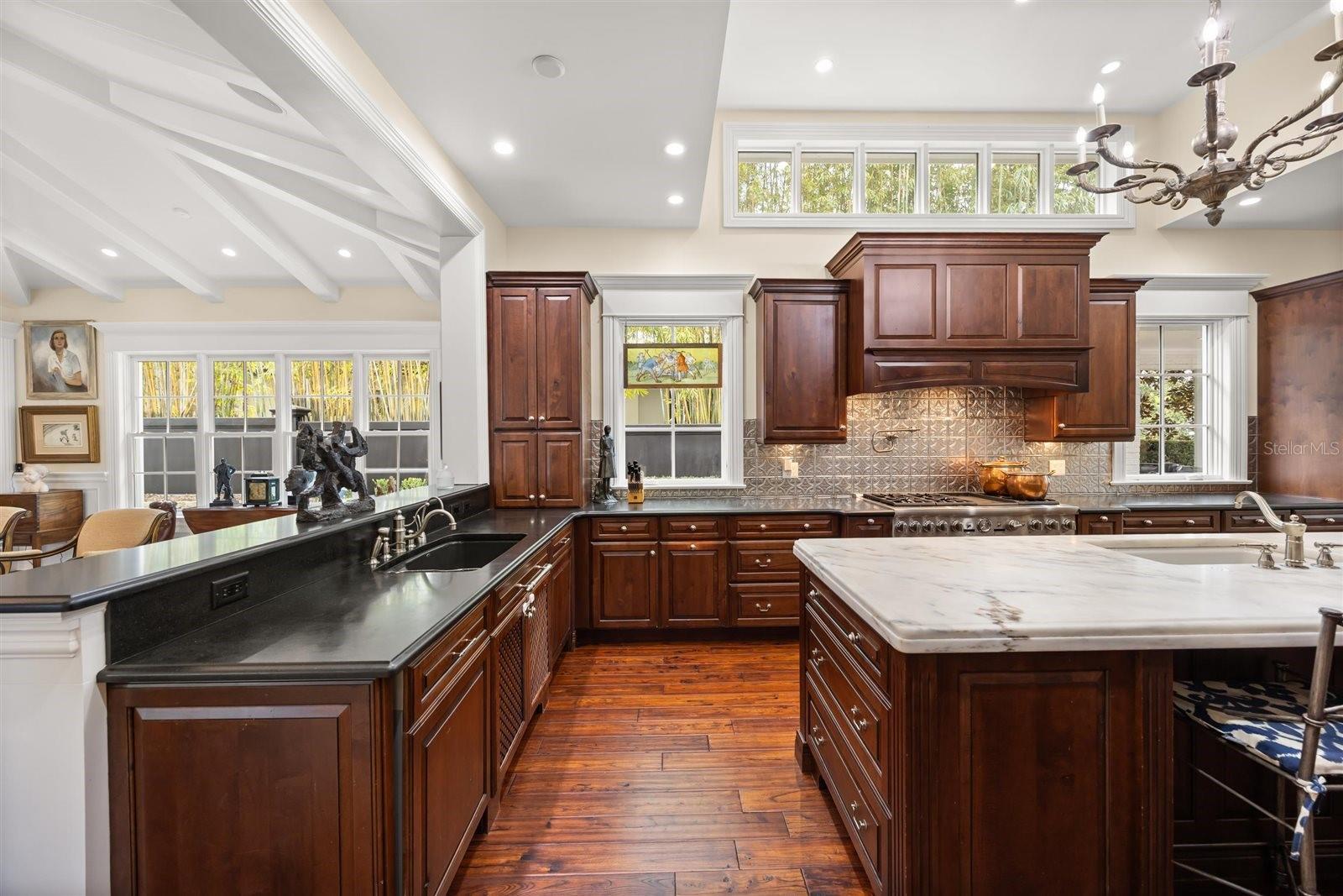 Image 7 of 44 For 1760 Via Venetia