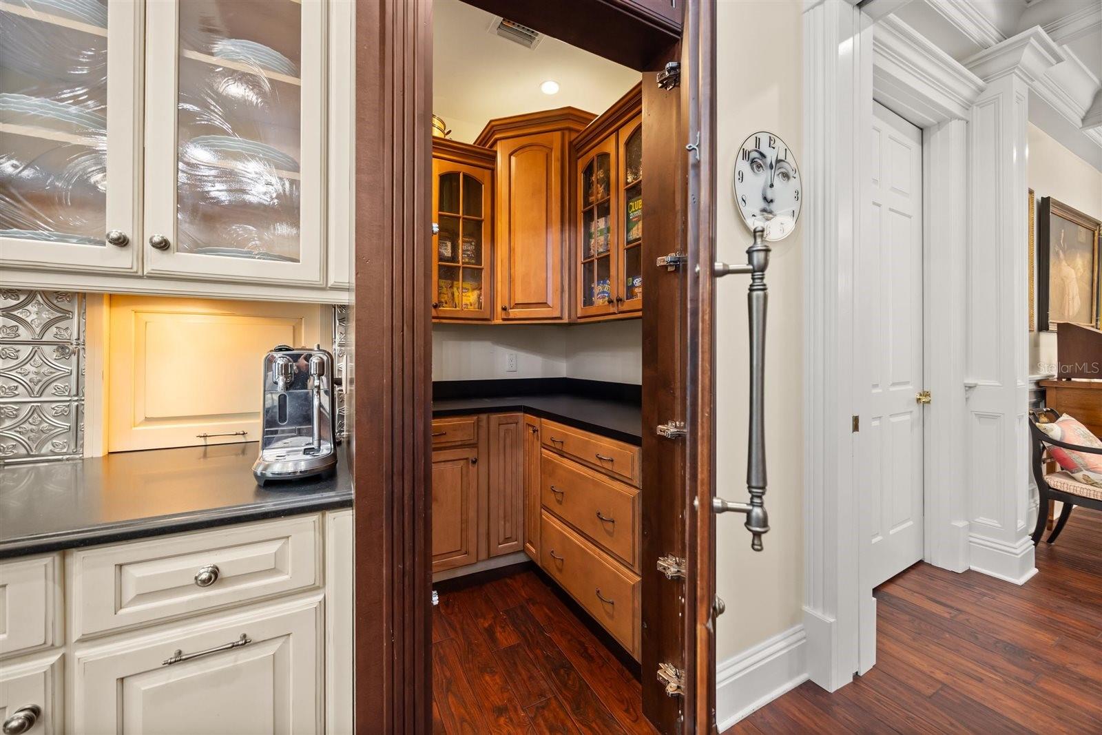 Image 9 of 44 For 1760 Via Venetia