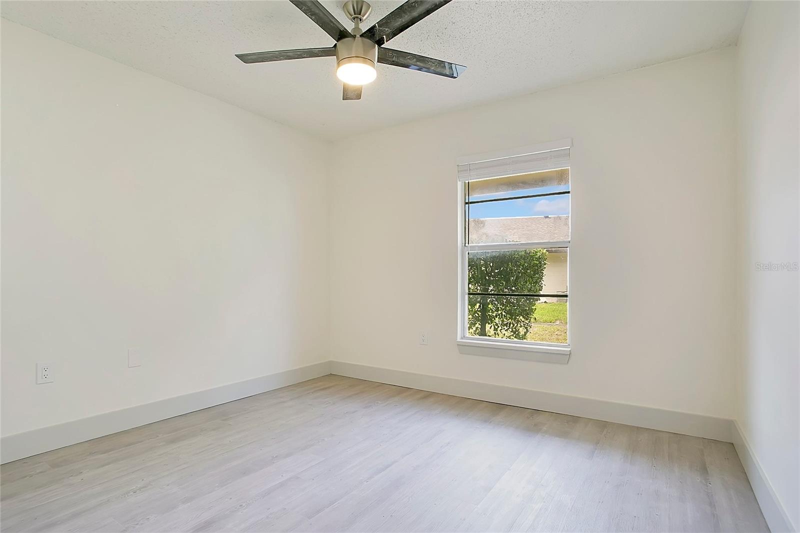 Image 14 of 18 For 2861 Willow Run