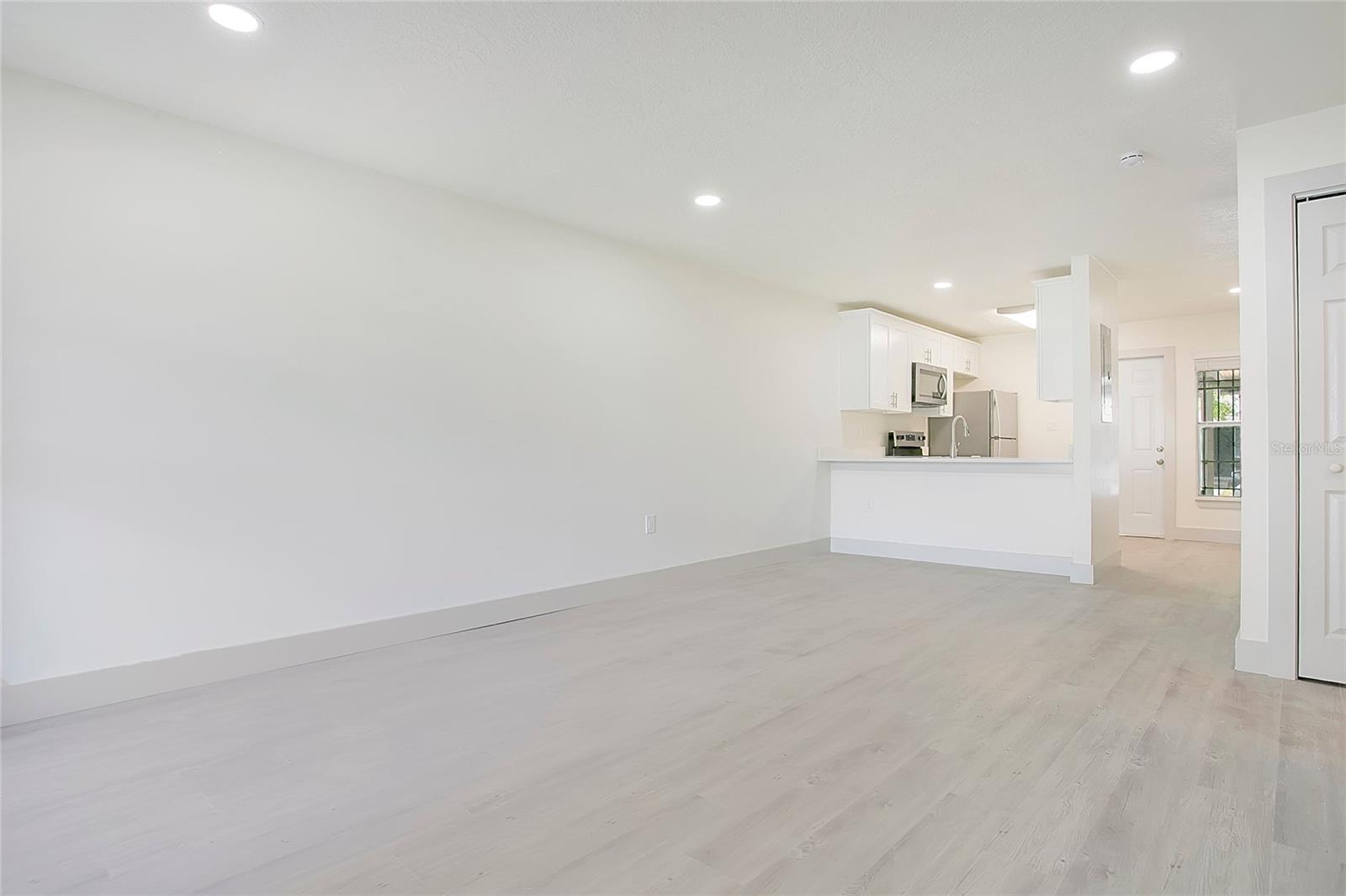 Image 8 of 18 For 2861 Willow Run