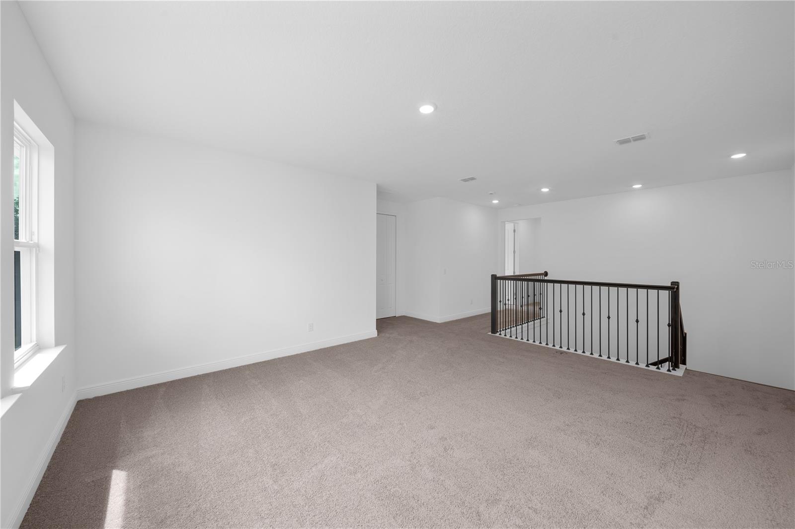 Image 33 of 45 For 18345 Mowry Court