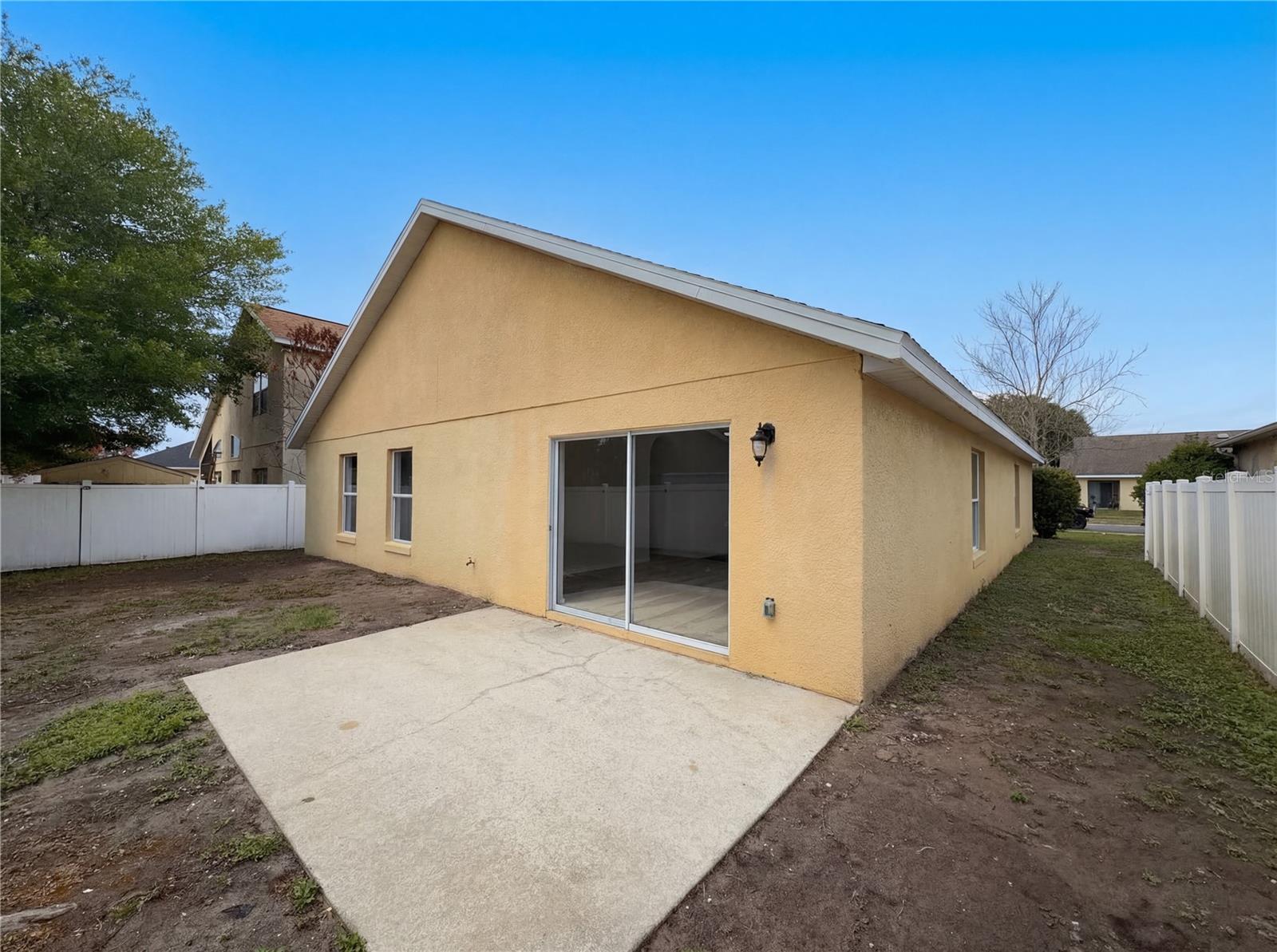 Image 5 of 24 For 2722 Randal Way