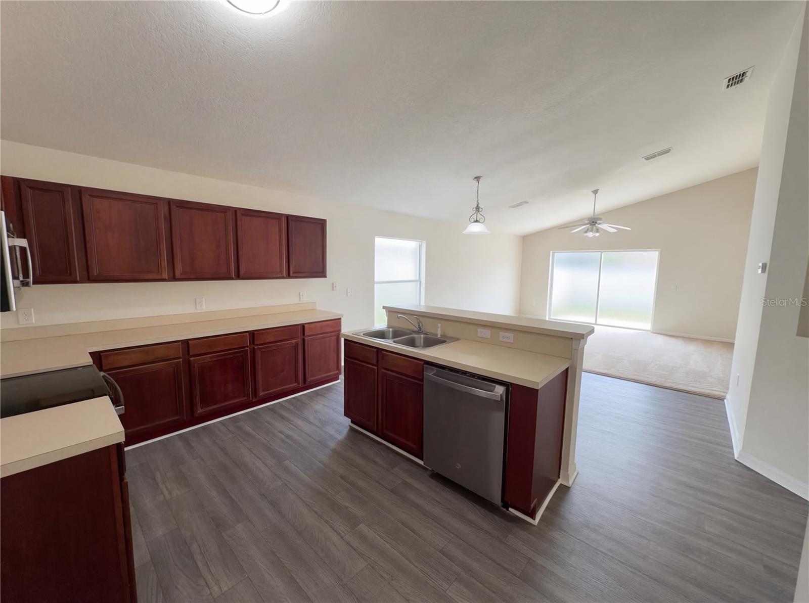 Image 8 of 24 For 2722 Randal Way