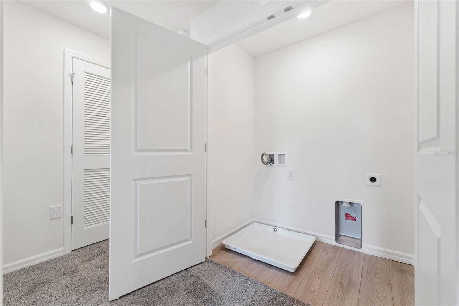 Image 28 of 47 For 717 Preston Cove Drive