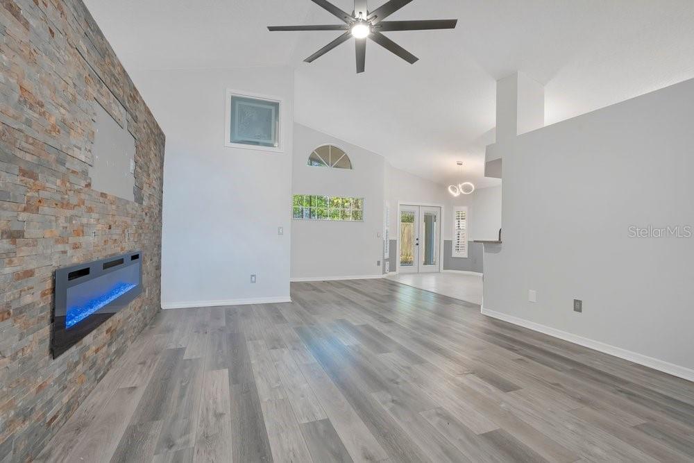 Image 17 of 40 For 1001 Piedmont Oaks Drive