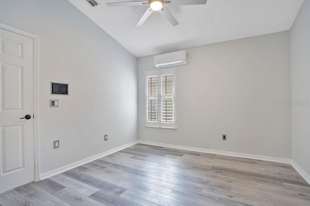 Image 27 of 40 For 1001 Piedmont Oaks Drive