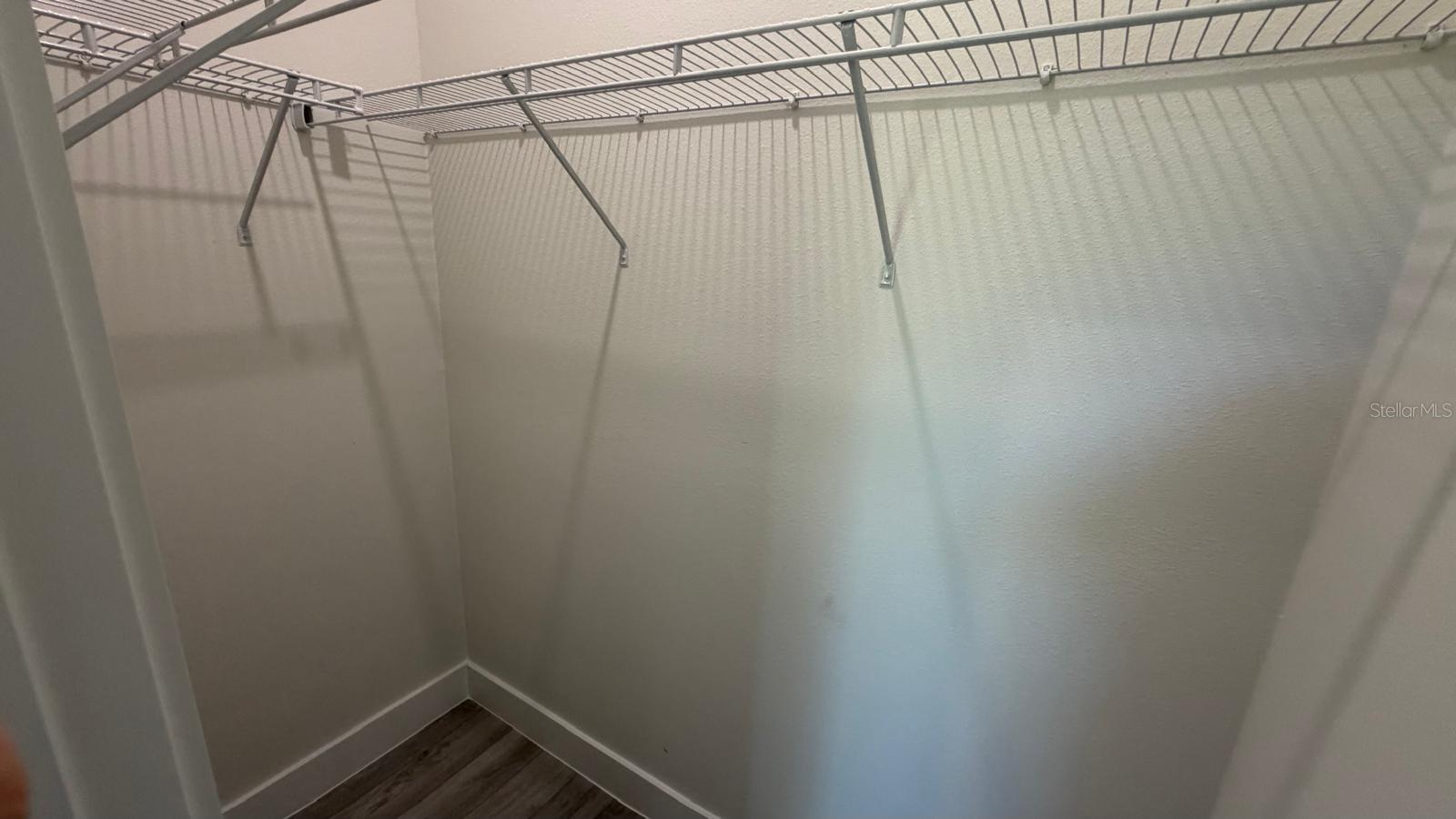 Listing photo id 29 for 13222 Irwin Drive