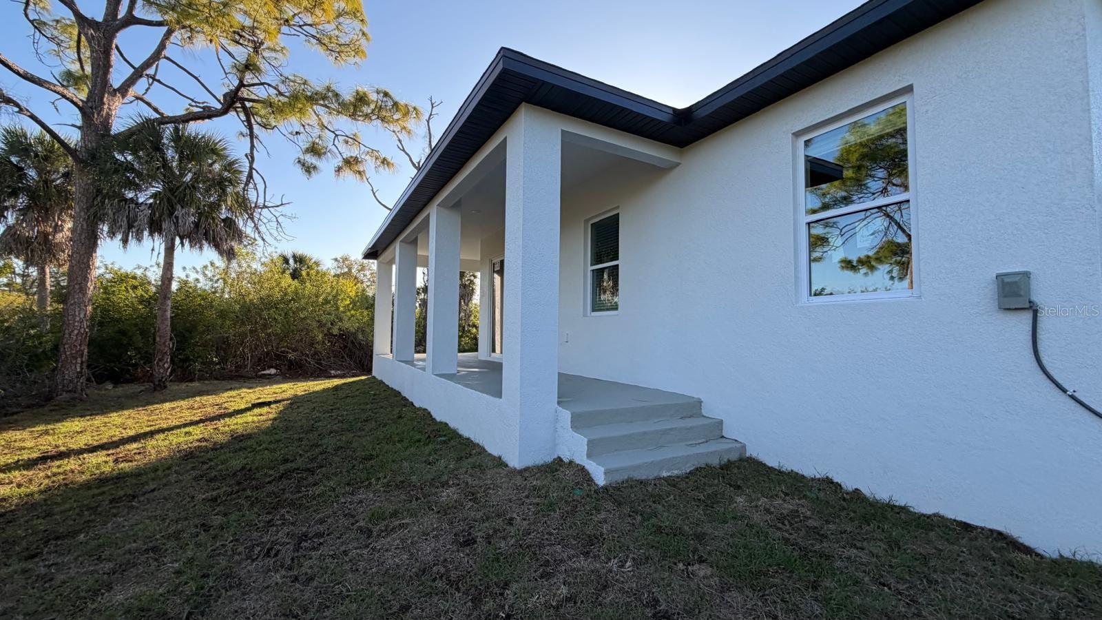 Listing photo id 51 for 13222 Irwin Drive