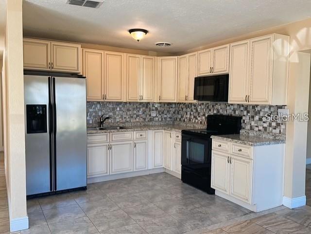 Image 4 of 11 For 7618 Arezzo Avenue