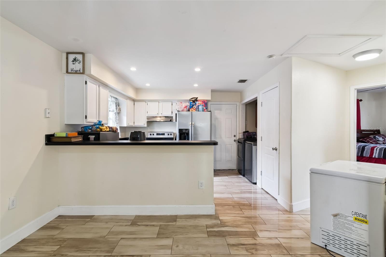 Image 10 of 20 For 2260 Dolarway Street