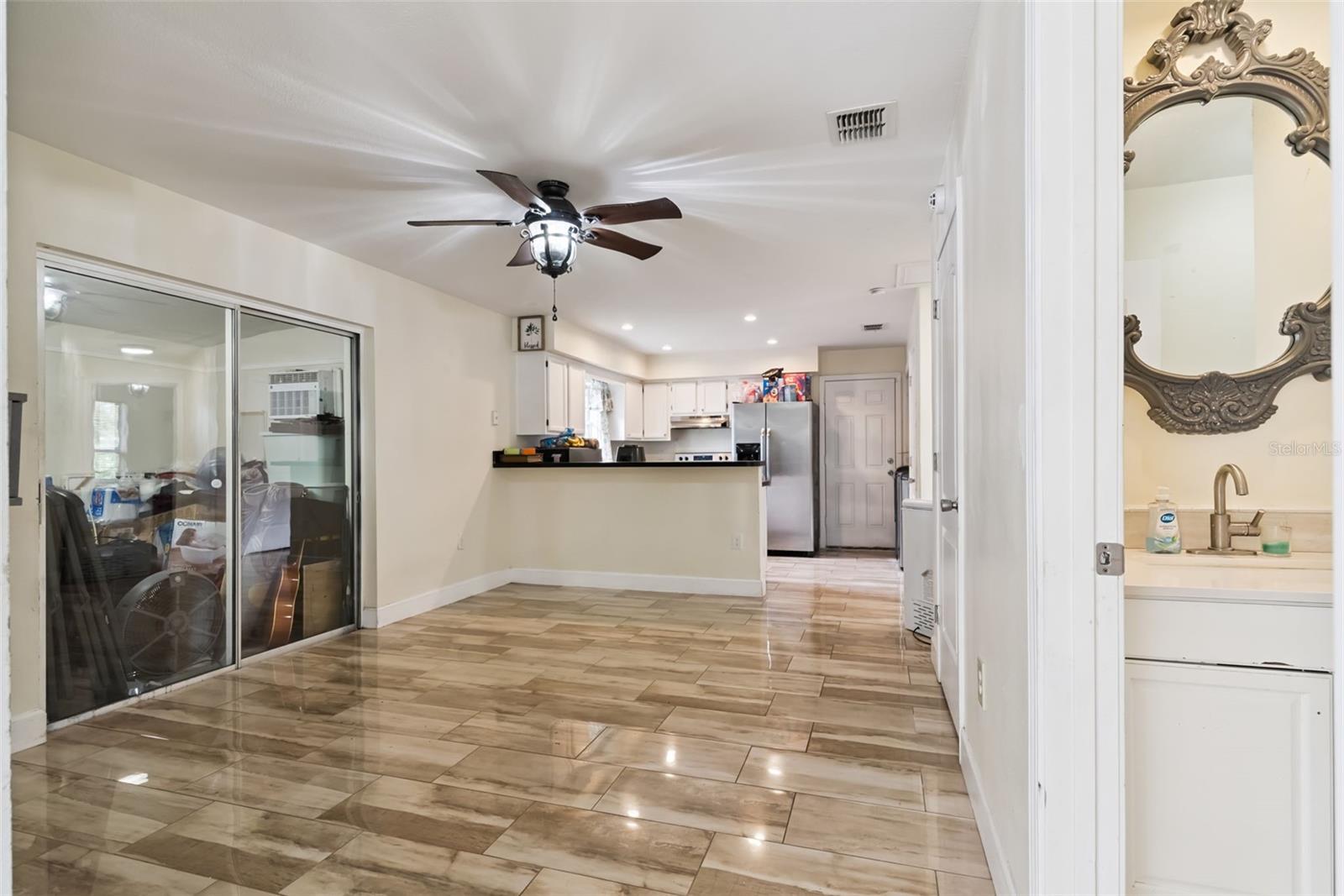 Image 6 of 20 For 2260 Dolarway Street