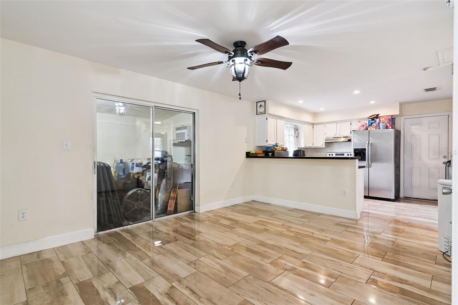 Image 7 of 20 For 2260 Dolarway Street