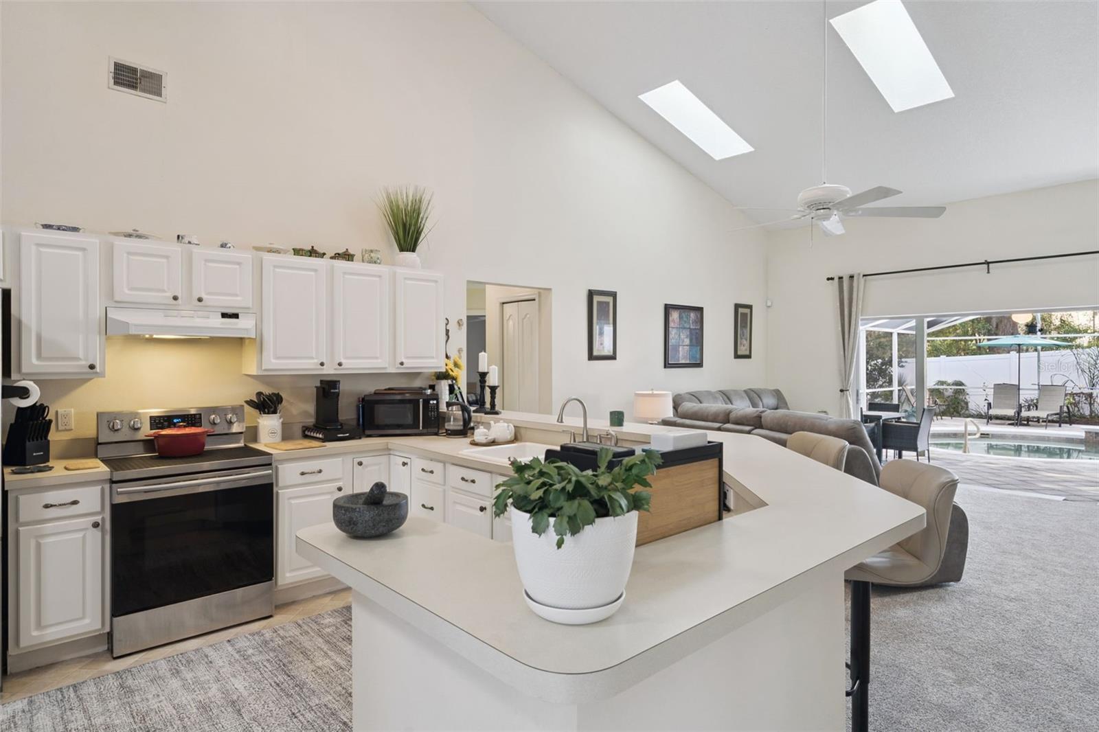 Image 9 of 31 For 1529 Grassy Ridge Lane