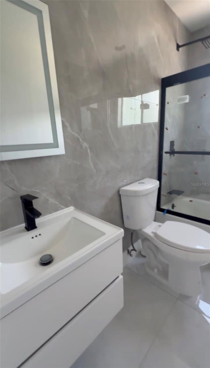 Image 10 of 14 For 1766 Maryland Avenue Ne