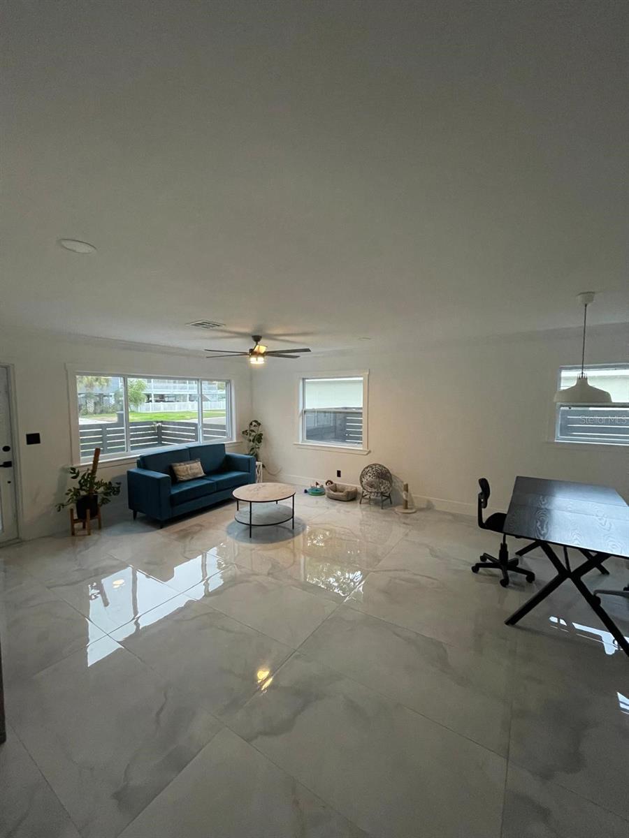 Image 4 of 14 For 1766 Maryland Avenue Ne