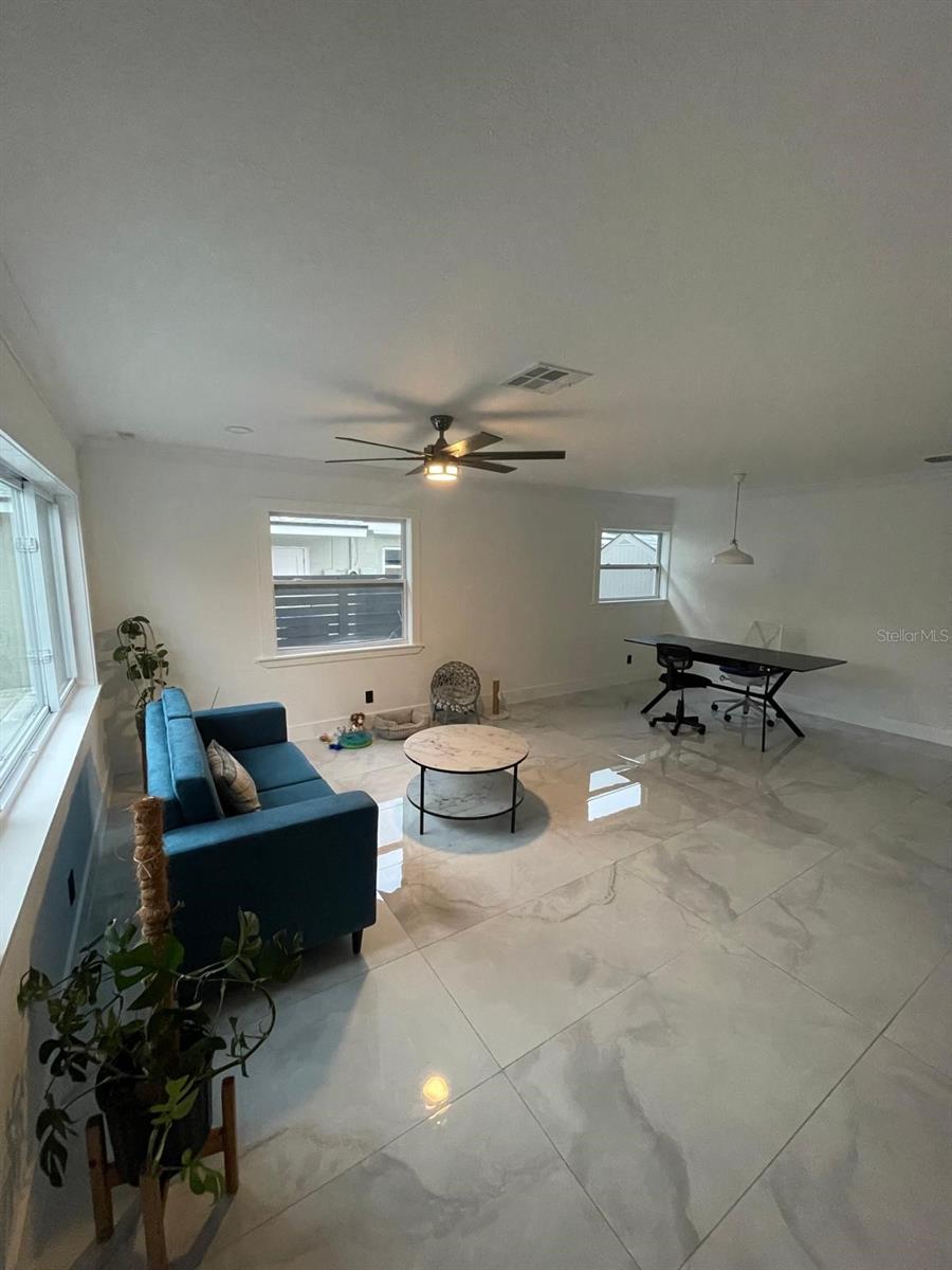 Image 5 of 14 For 1766 Maryland Avenue Ne