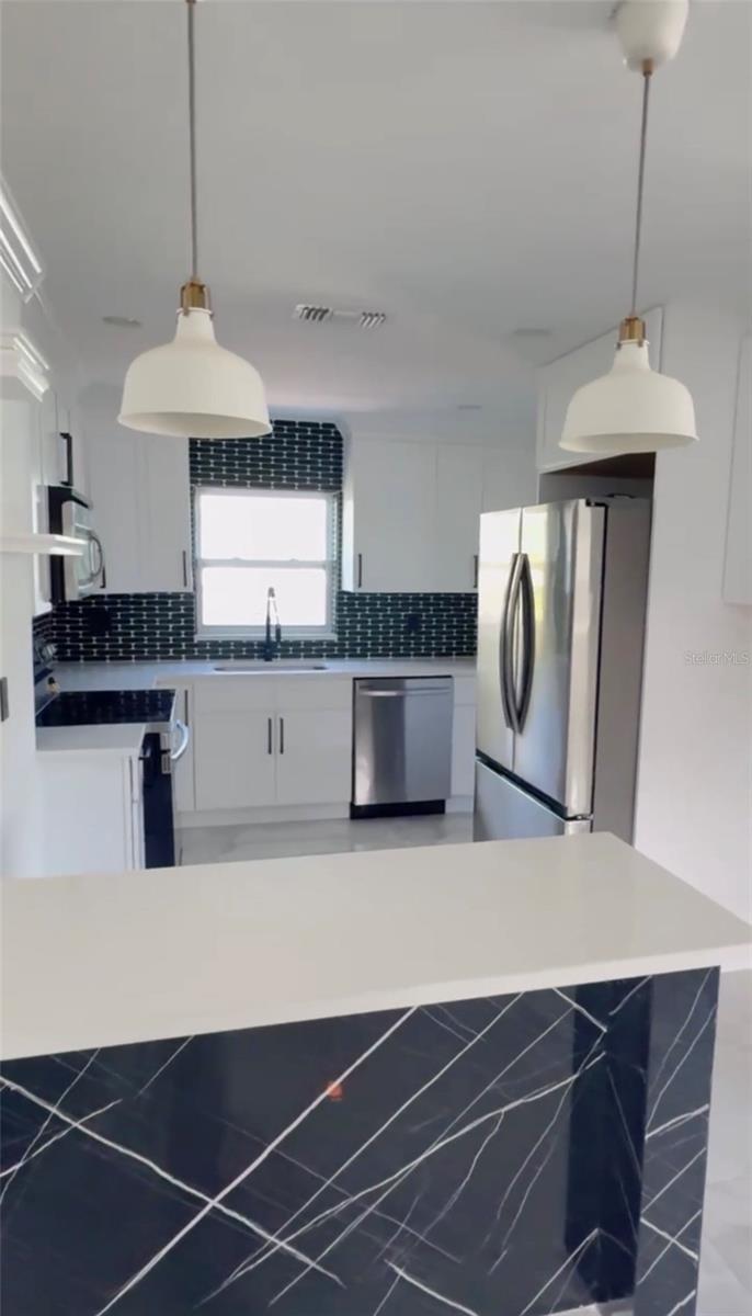 Image 8 of 14 For 1766 Maryland Avenue Ne